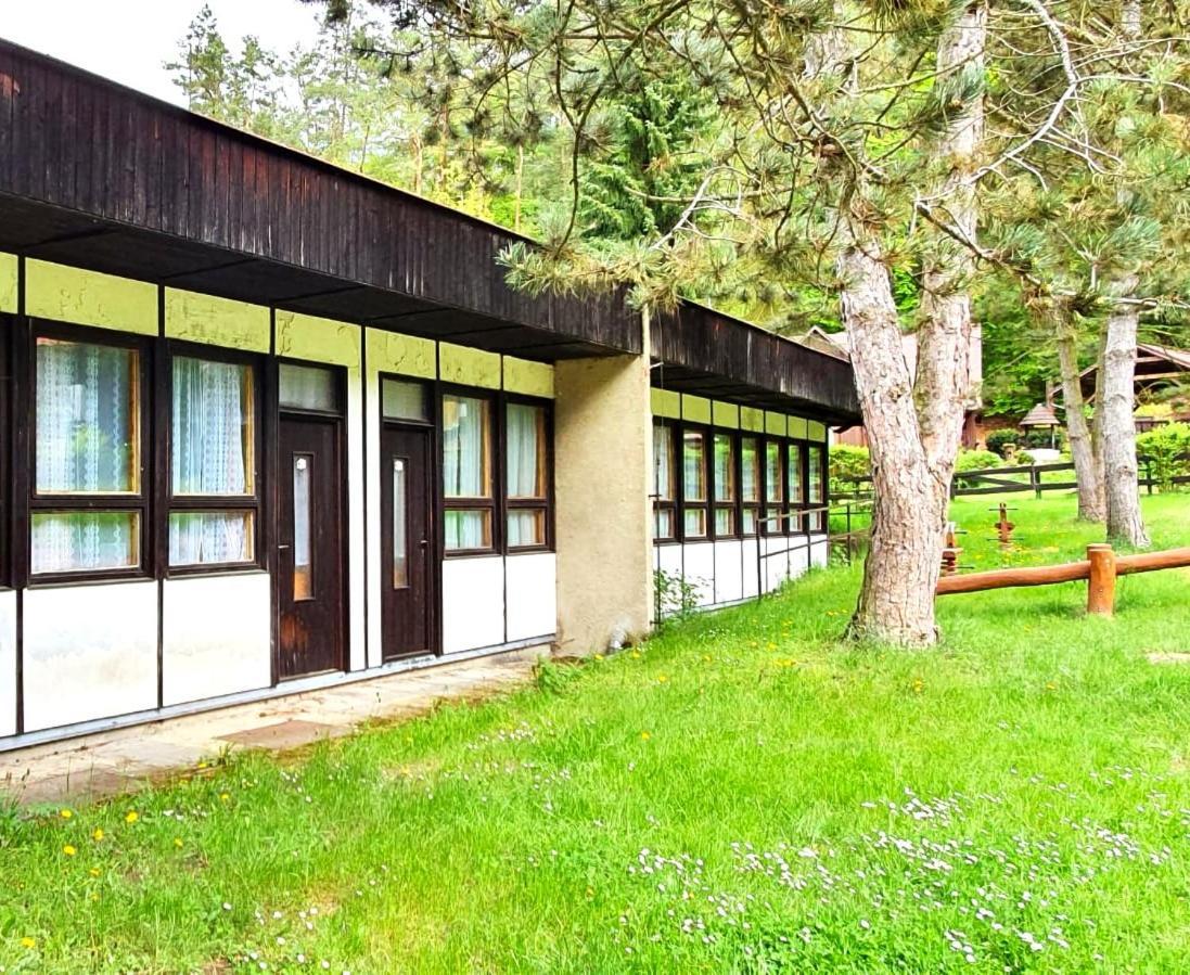 Hotel Rekreacni Areal Prihrazy Zdar  Esterno foto