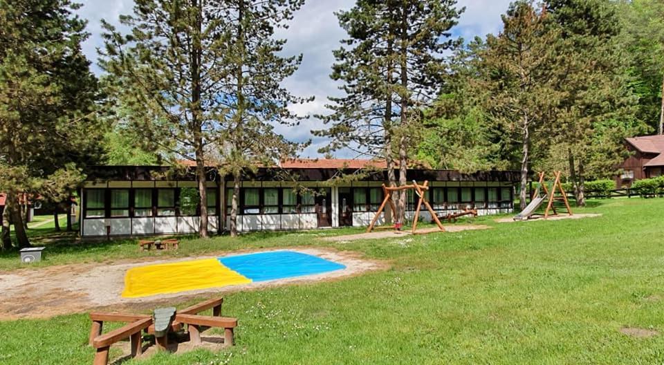 Hotel Rekreacni Areal Prihrazy Zdar  Esterno foto